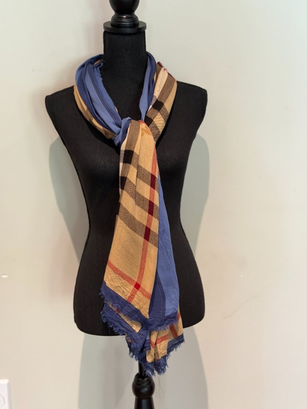 Authentic Burberry Giant Check Lightweight Scarf Blue Nova Check